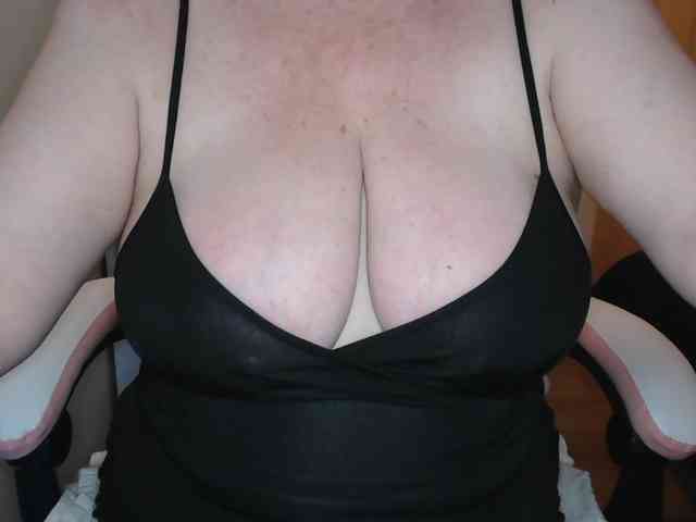 meloncitos25 webcam
