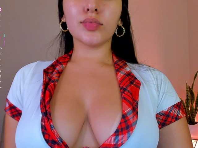 megan-cooper28's BongaCams show and profile