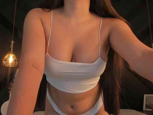 megan-cooper28 webcam