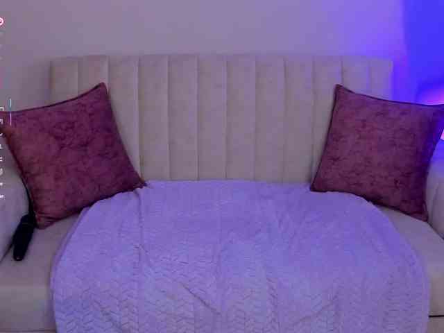 megan-cooper28 webcam