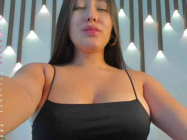 megan-cooper28 webcam