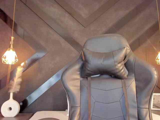 megan-cooper28 webcam