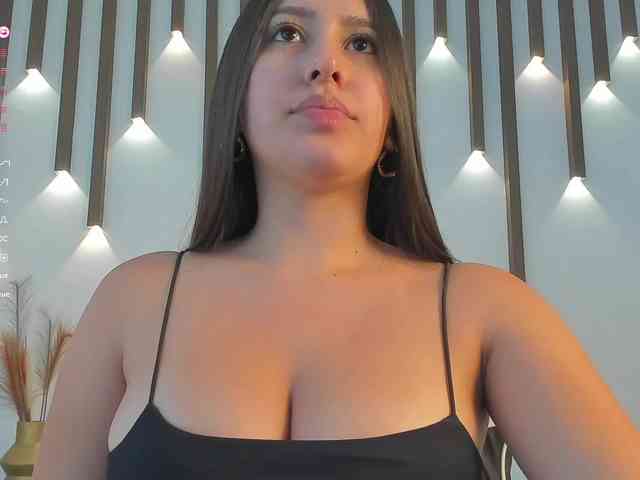 megan-cooper28 webcam