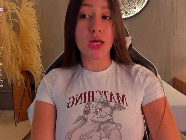 megan-cooper28 webcam