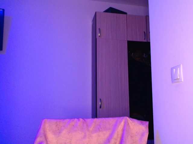 Freyaamore's BongaCams show and profile