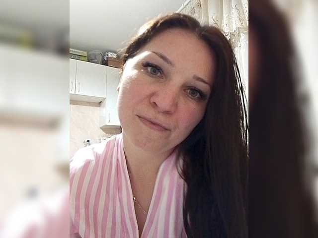 EstelleMillie's BongaCams show and profile