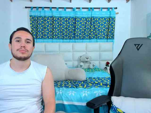 sweet-couple-latin webcam