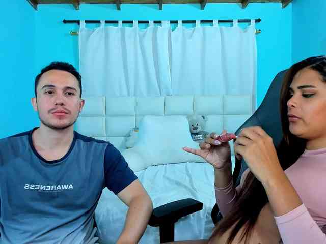 sweet-couple-latin webcam