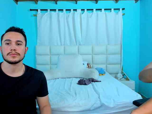 sweet-couple-latin webcam