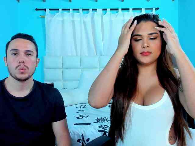 sweet-couple-lat... Live Webcam on BongaCams