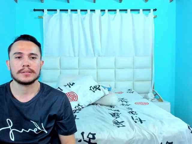 sweet-couple-latin webcam