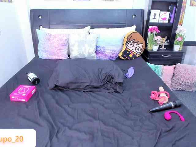 LILYLUNAPOTTER webcam