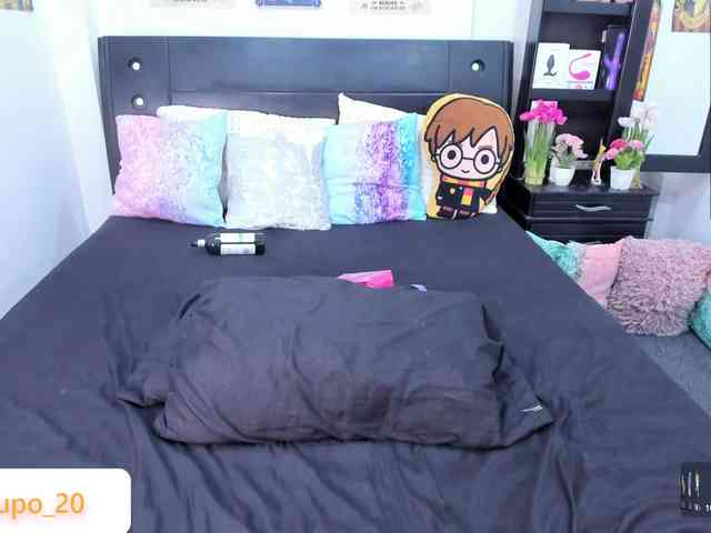 LILYLUNAPOTTER webcam