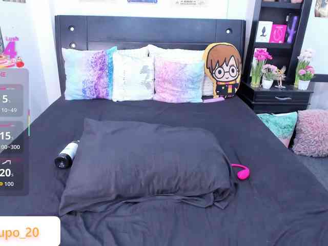 LILYLUNAPOTTER webcam