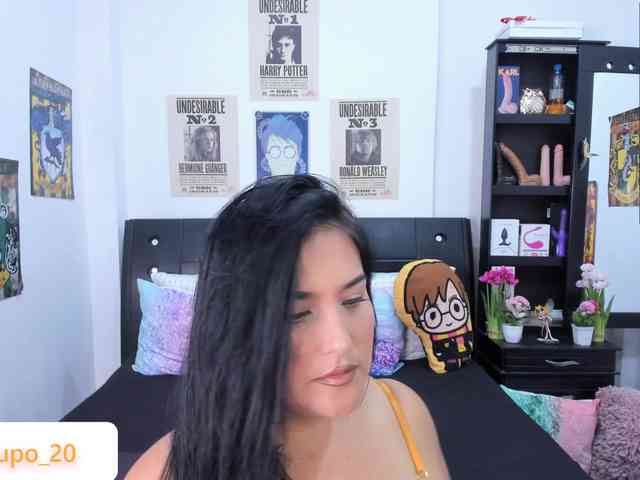 LILYLUNAPOTTER webcam