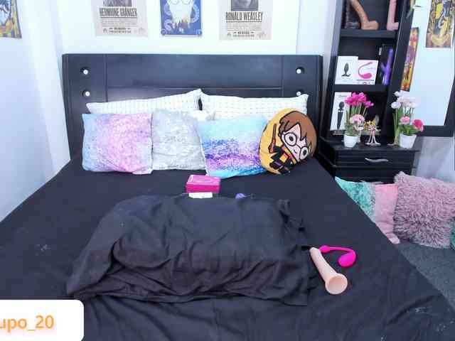 LILYLUNAPOTTER webcam