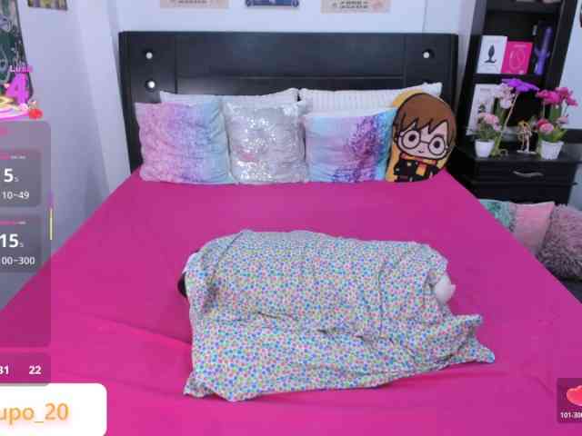 LILYLUNAPOTTER webcam