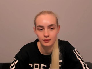 OliviaKisss3 Porn Show