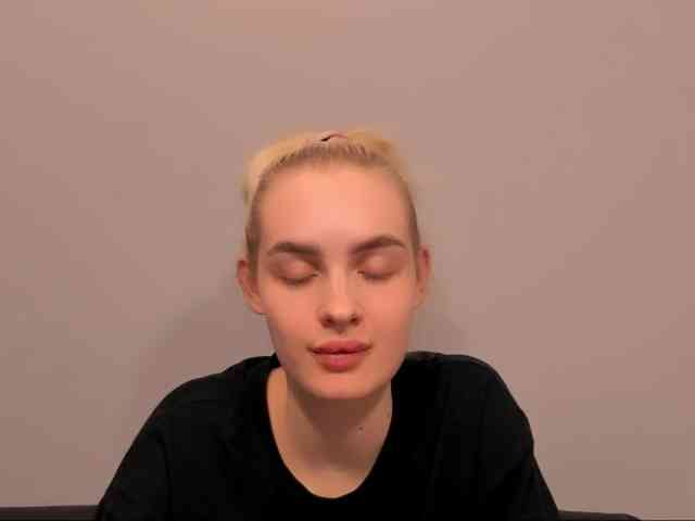 OliviaKisss3 OliviaKisss3