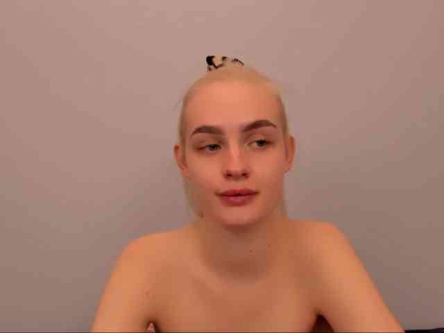 OliviaKisss3 OliviaKisss3