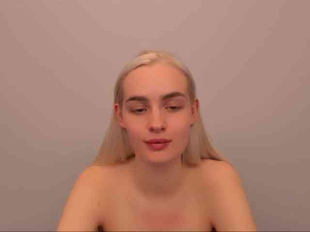 OliviaKisss3 OliviaKisss3