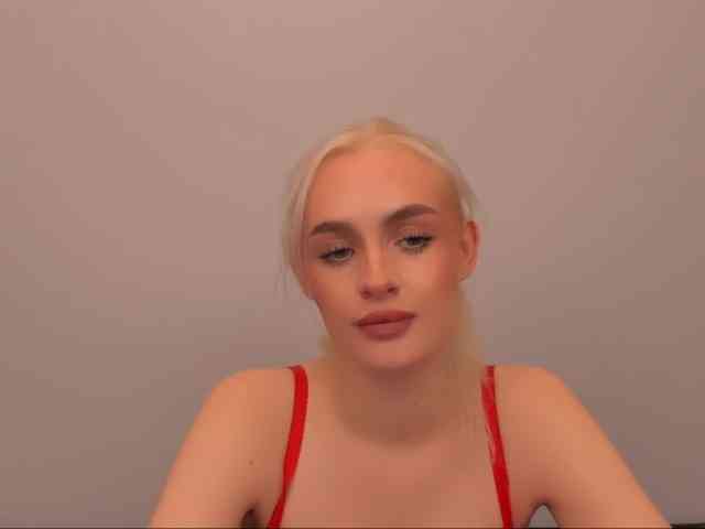 OliviaKisss3 OliviaKisss3