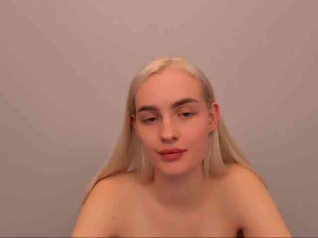 OliviaKisss3 OliviaKisss3