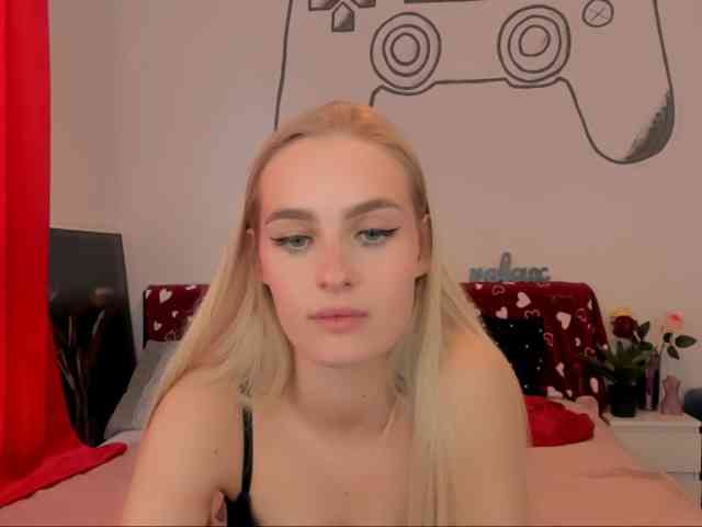 OliviaKisss3 webcam
