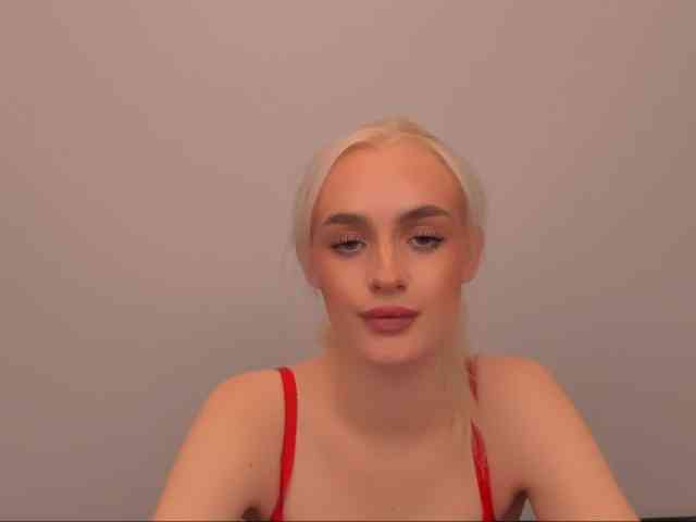 OliviaKisss3 OliviaKisss3