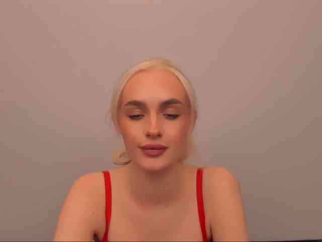 OliviaKisss3 OliviaKisss3