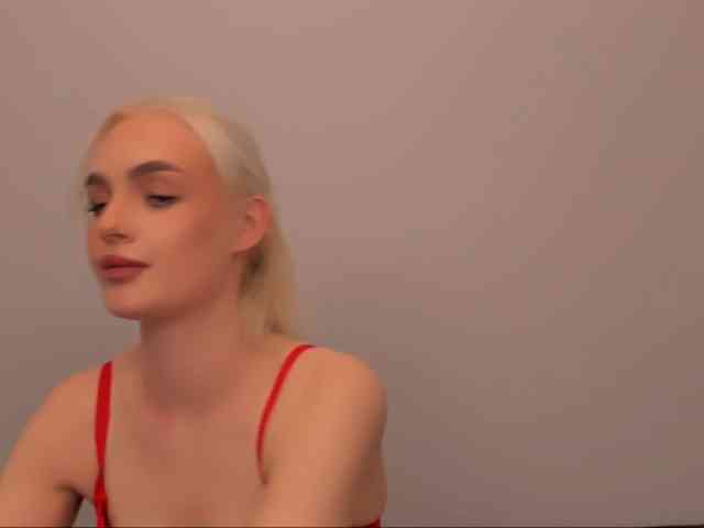 OliviaKisss3 OliviaKisss3