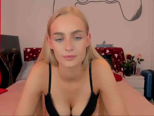 OliviaKisss3 webcam