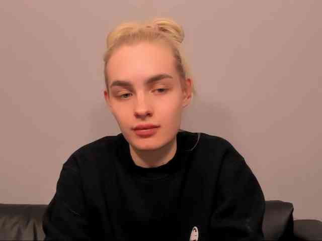 OliviaKisss3 OliviaKisss3