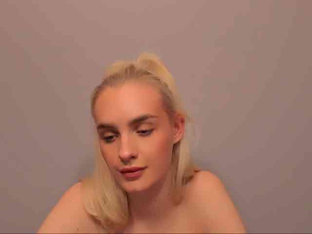 OliviaKisss3 OliviaKisss3