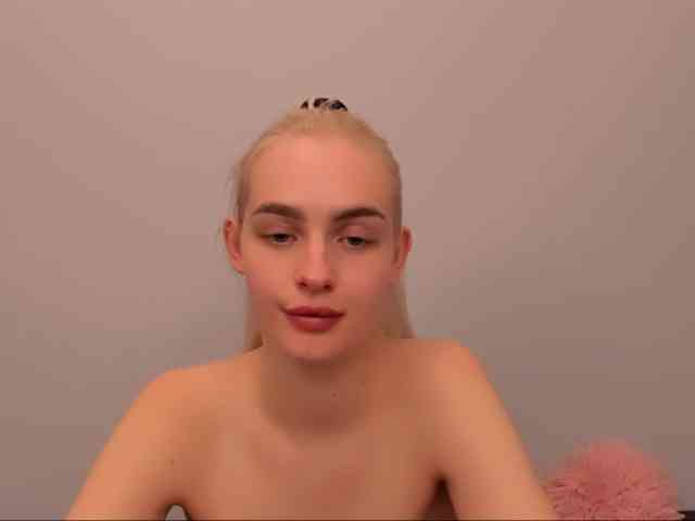 OliviaKisss3 OliviaKisss3