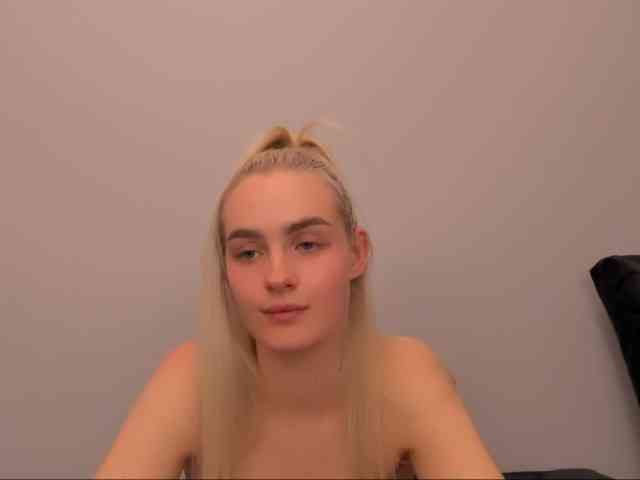 OliviaKisss3 OliviaKisss3