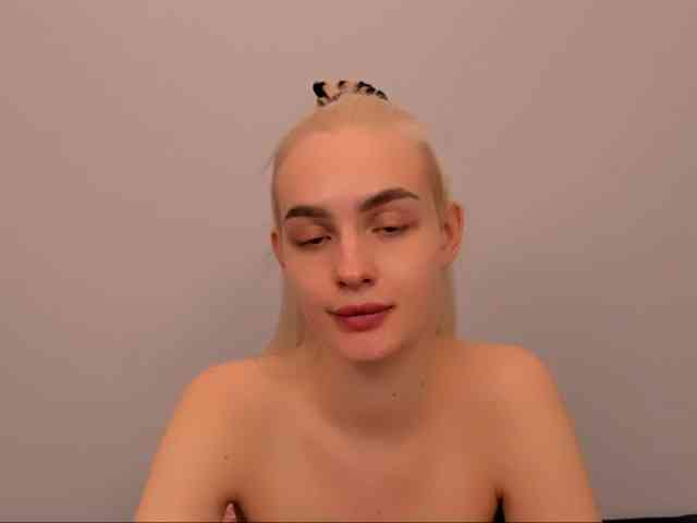 OliviaKisss3 OliviaKisss3