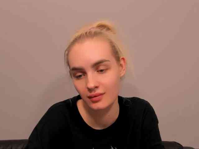 OliviaKisss3 OliviaKisss3