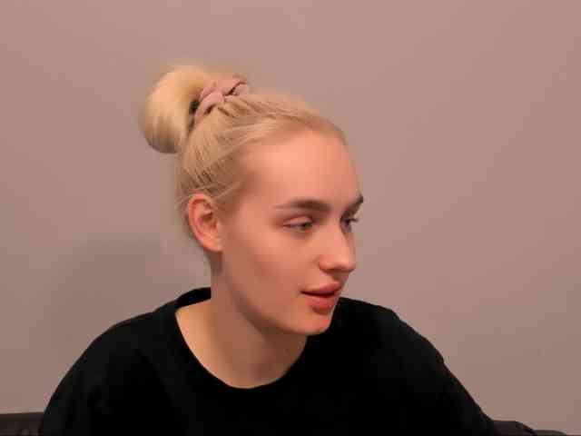 OliviaKisss3 OliviaKisss3