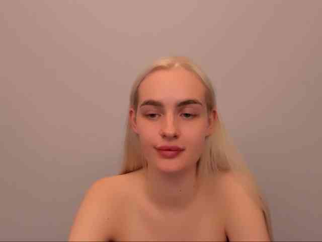 OliviaKisss3 OliviaKisss3