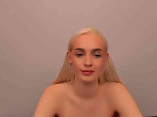 OliviaKisss3 OliviaKisss3