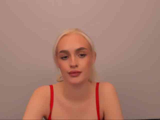 OliviaKisss3 OliviaKisss3