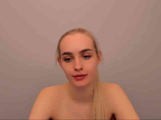 OliviaKisss3 webcam