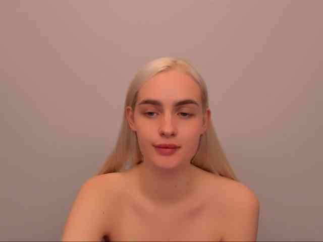 OliviaKisss3 OliviaKisss3