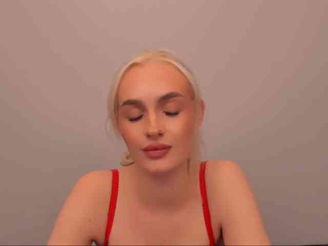 OliviaKisss3 OliviaKisss3