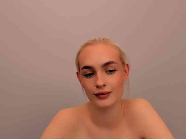 OliviaKisss3 OliviaKisss3