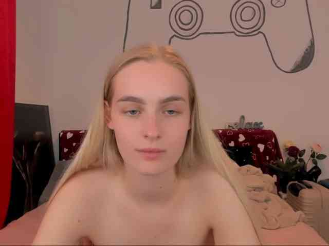 OliviaKisss3 webcam