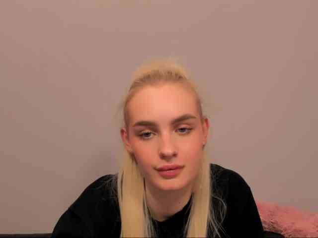 OliviaKisss3 OliviaKisss3