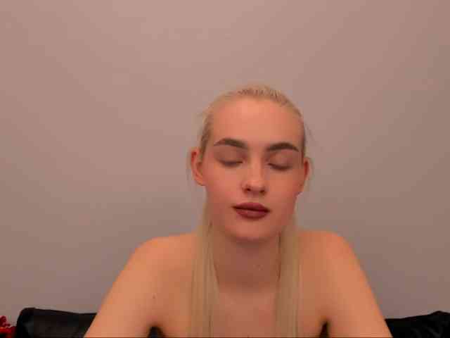 OliviaKisss3 OliviaKisss3