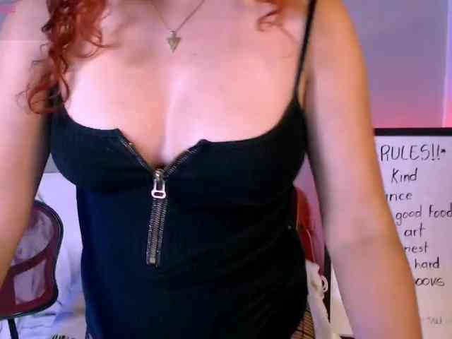 Bikergiirl webcam